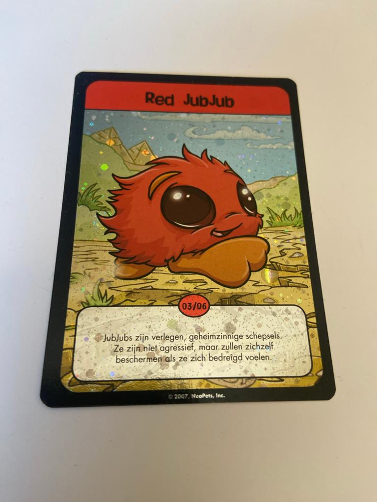 Neopets Red JubJub Foil Kaart (03/06) - Zeldzaam!, Ophalen of Verzenden, Zo goed als nieuw, Losse kaart, Foil