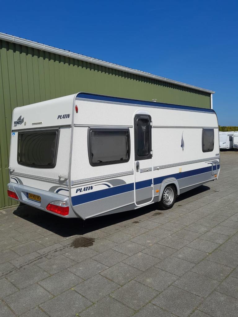 Fendt 510 caravan platin, Caravans en Kamperen, Caravans, Rondzit, Particulier, Koelkast, Fendt