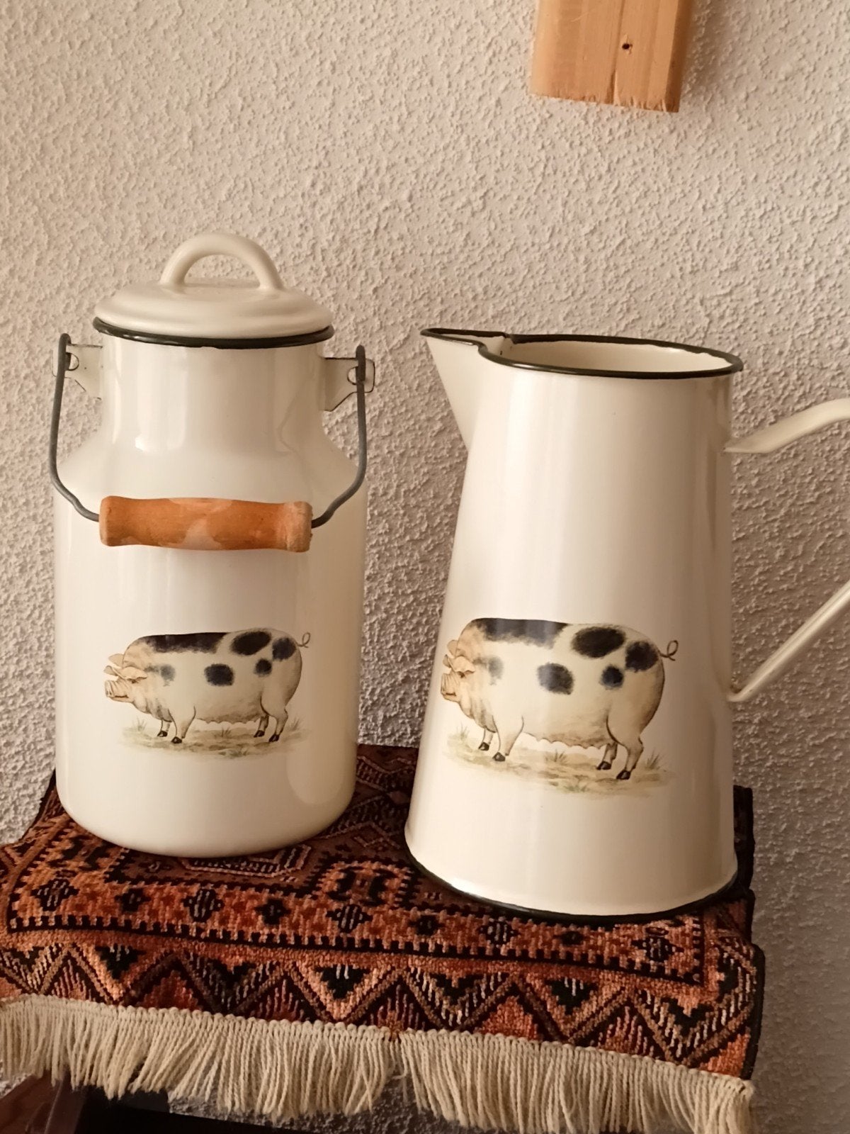 Emaille melkkan en waterkan met varkensprint, Kan, Landelijk/Boerenbont, Nieuw, Ophalen of Verzenden