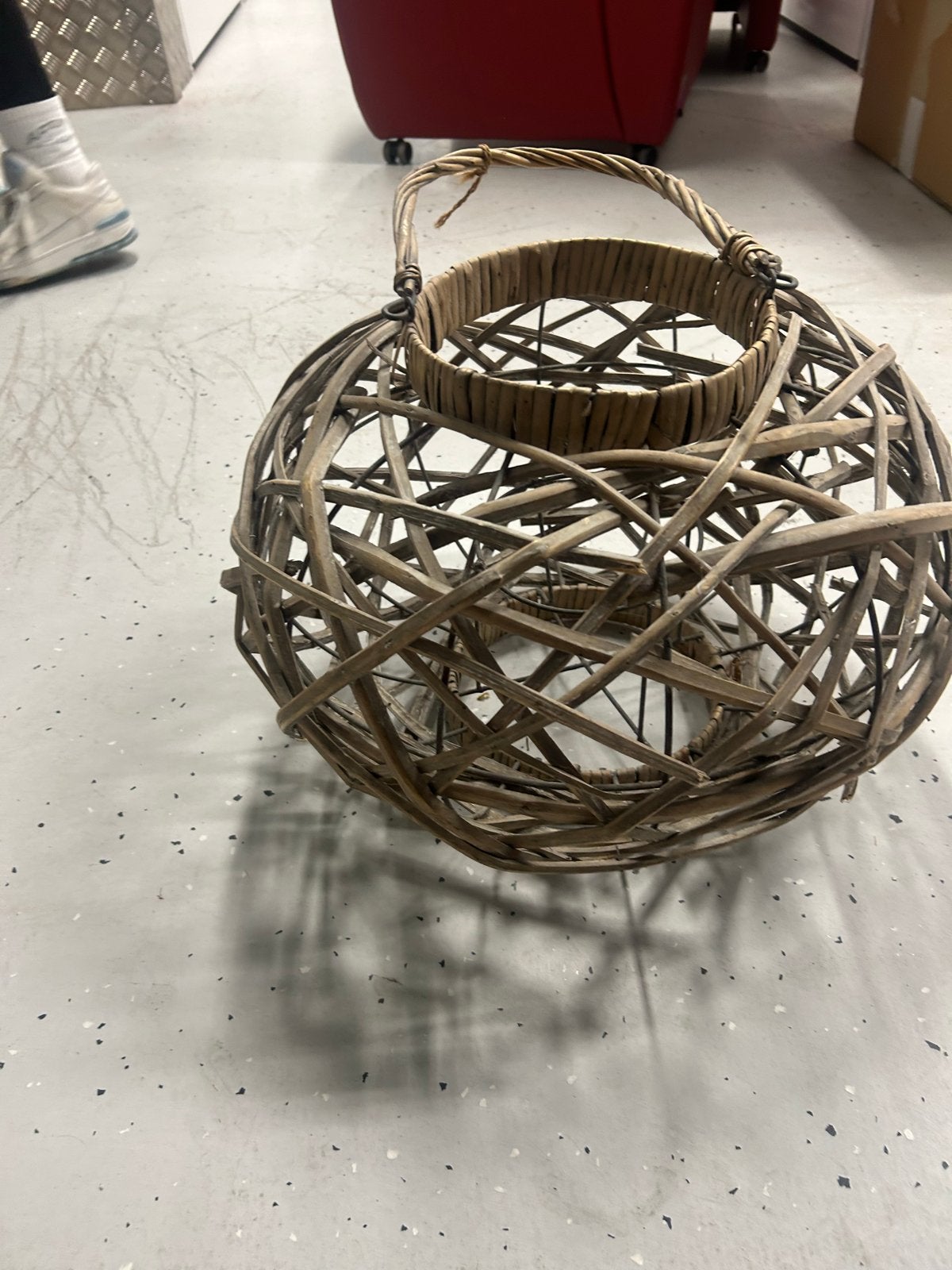 Decoratieve landelijke rotan bol / lantaarn, Gebruikt, Ophalen of Verzenden, Landelijk, Natuurlijk materiaal