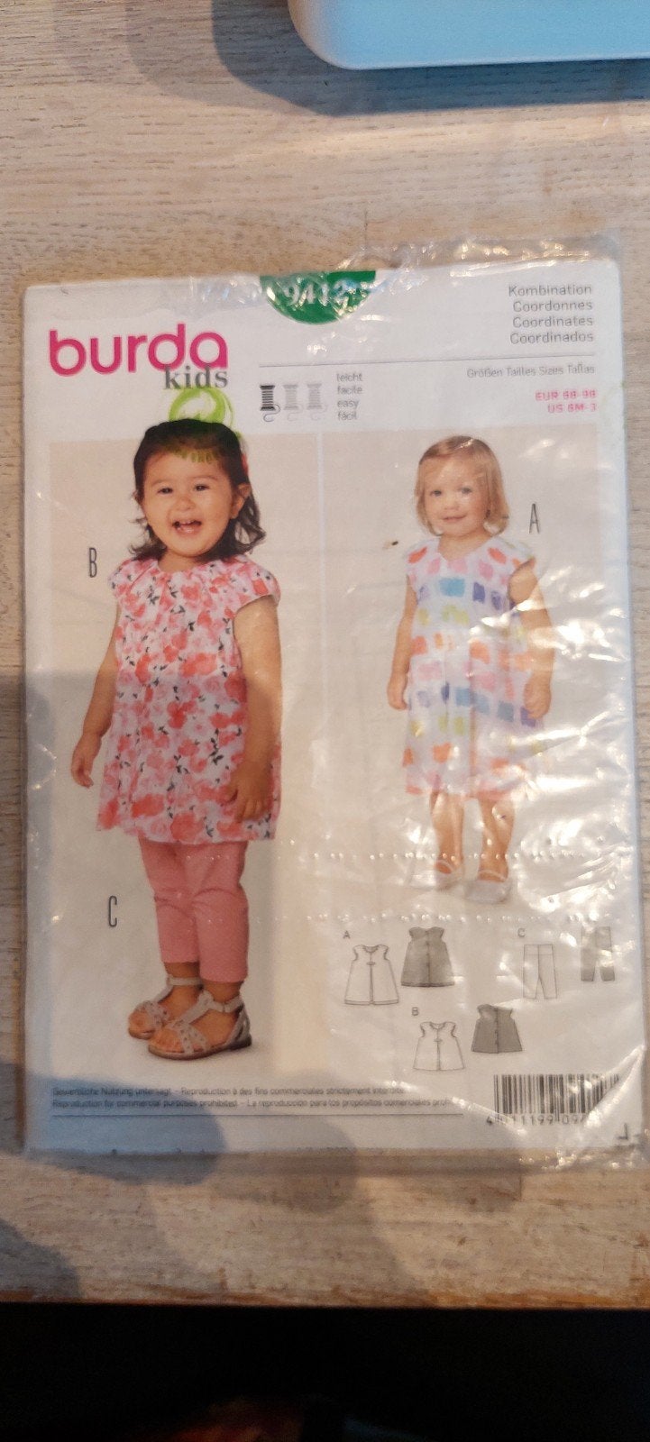 Te koop Burda kids patroon 68-98, Ophalen of Verzenden, Zo goed als nieuw, Kind, Burda