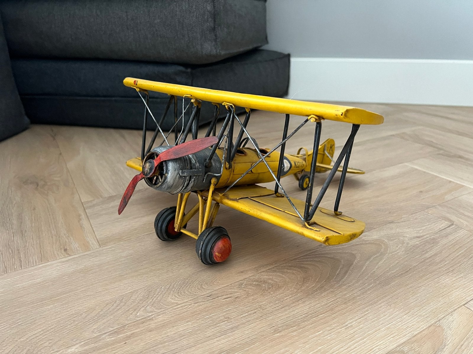 Vintage modelvliegtuig K3215 - Geel tweedekker, Overige merken, Gebruikt, Ophalen of Verzenden, Groter dan 1:72