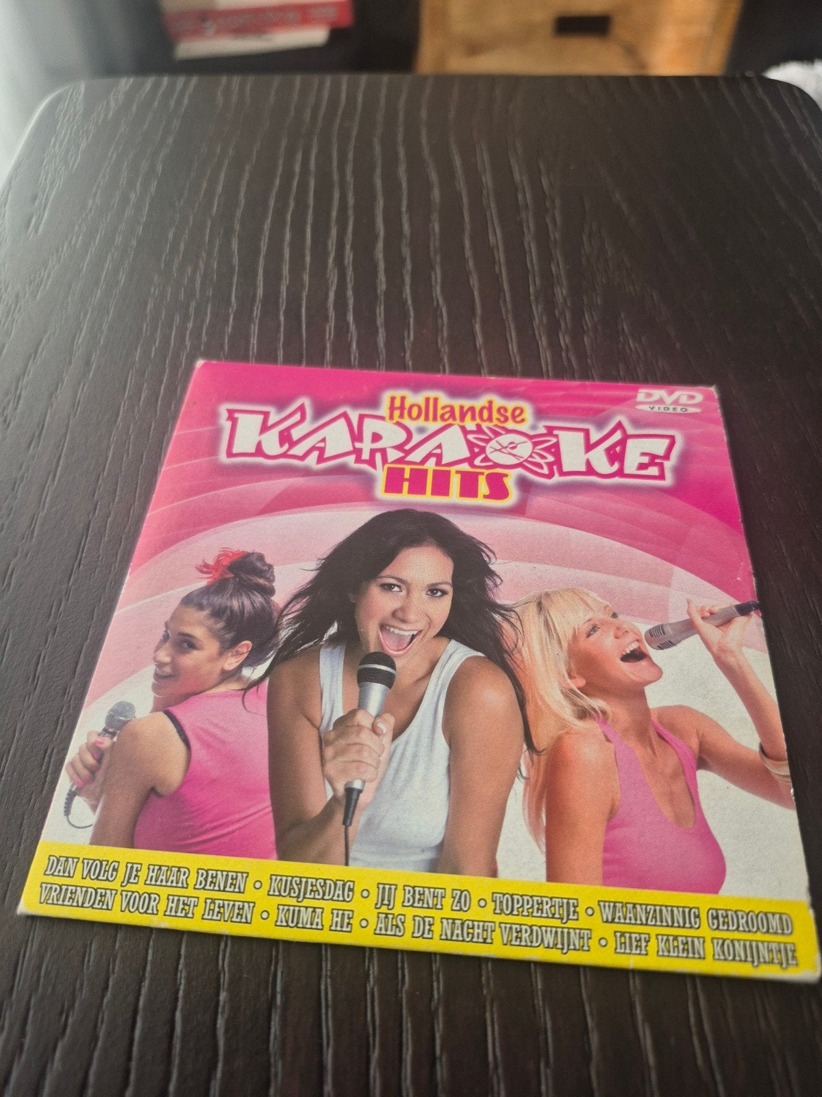Hollandse Karaoke Hits DVD - Zing mee met bekende nummers!, Audio, Tv en Foto, Karaoke-apparatuur, Ophalen of Verzenden