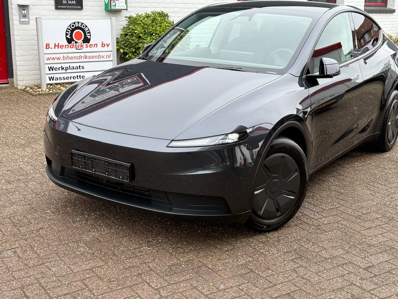 Tesla Model Y 60KWH Juniper/ Warmtepomp/ LFP Accu/ 1 Eigenaa, Auto's, Automaat, Dealer onderhouden, Gebruikt, Zwart