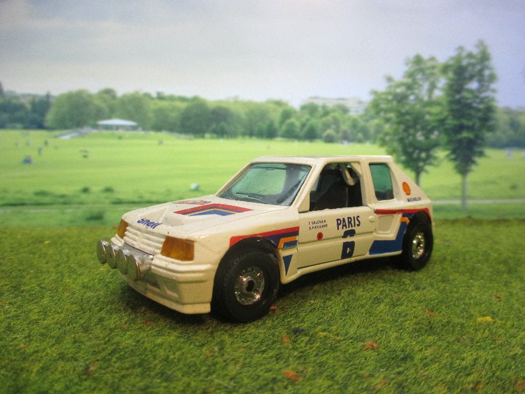 1:36 Peugeot 205 16V Rallye Raid - Corgi 399, Ophalen of Verzenden, Nieuw, Auto, Overige merken