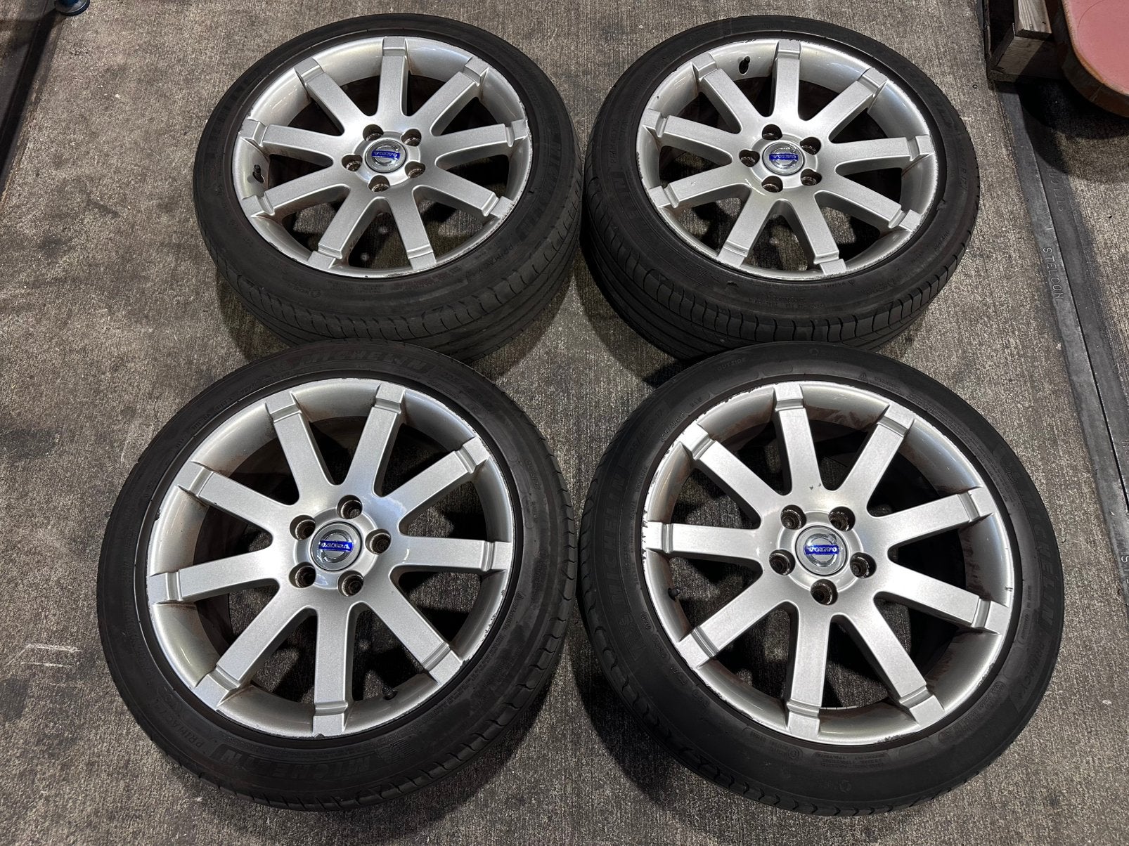 Volvo Sentinel 17 inch opknap set, Auto-onderdelen, Ophalen, Gebruikt, Velg(en), 17 inch