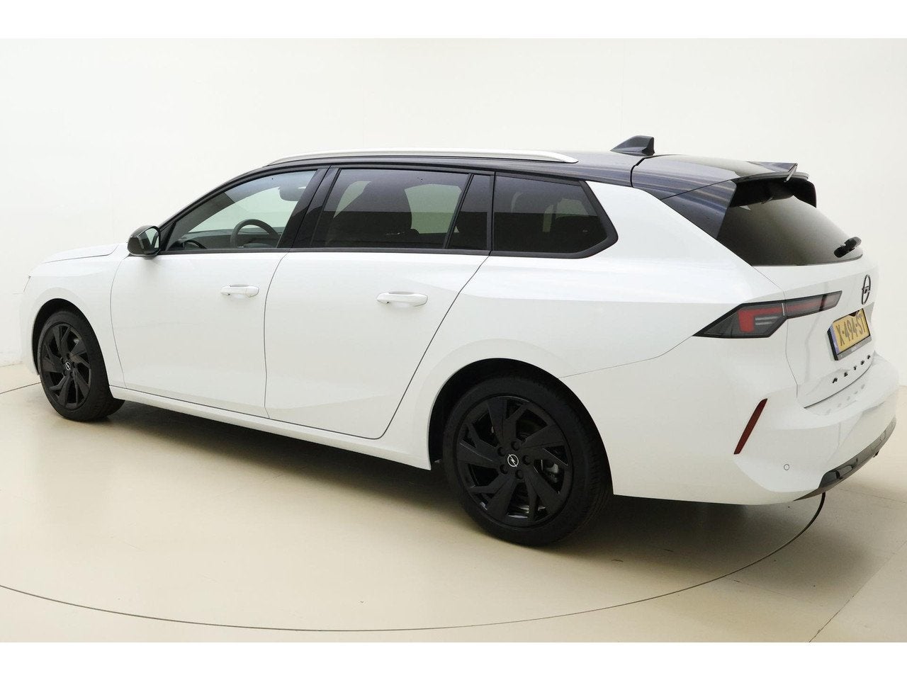 Opel Astra Sports Tourer 1.2 Level 4 130 PK | Navigatie | Cl, Auto's, Gebruikt, 1199 cc, Handgeschakeld, 19 km/l
