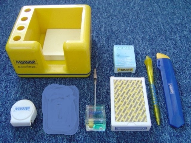 Bureau set Massive incl. pennen houder, speelkaarten e.d., Ophalen of Verzenden, Zo goed als nieuw