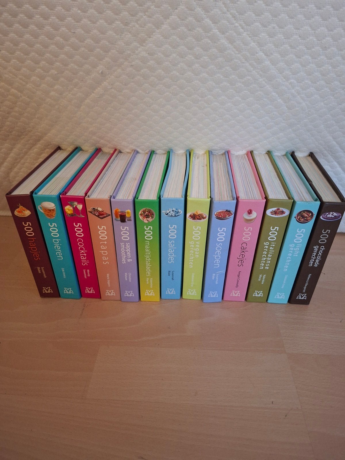 13  500 recepten kookboeken  - 500 gerechten boeken, Ophalen of Verzenden, Zo goed als nieuw