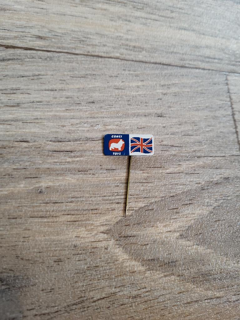 Pin Speldje Corgi Toys modelauto's en vrachtwagens UK, Ophalen of Verzenden, Zo goed als nieuw