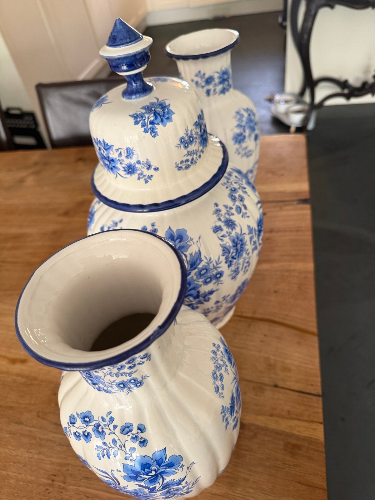 Set van 3 Delfts Blauw-stijl vazen en pot met deksel, Ophalen of Verzenden