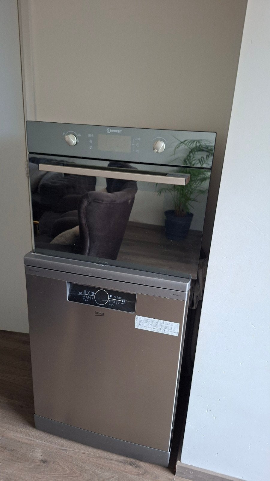 Indesit Oven en Beko Vaatwasser - Goede staat, Ophalen of Verzenden