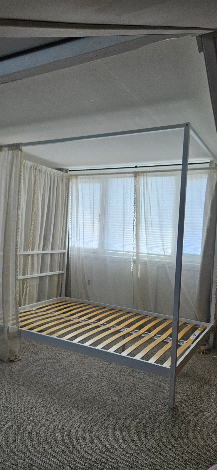 Wit metalen hemelbed met lattenbodem, Ophalen, Wit, Tweepersoons, 140 cm