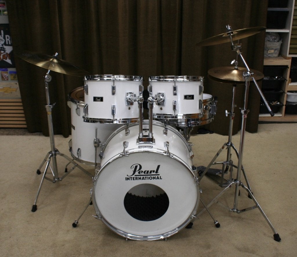 drumstel: pearl international white 22/12/13/16/14/s bekkens, Muziek en Instrumenten, Drumstellen en Slagwerk, Ophalen, Jouwdrumstel@gmail.com