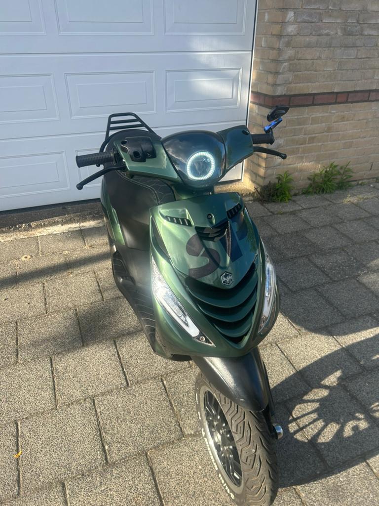 Piaggio Zip 80cc 4T 2V, Fietsen en Brommers, Scooters | Piaggio, Zo goed als nieuw, Zip, Maximaal 45 km/u, Benzine, Ophalen
