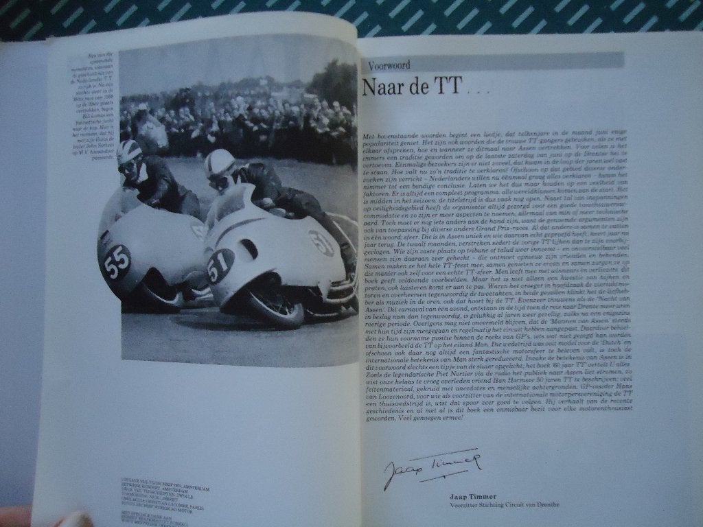 TT Assen 60 jaar TT 1025-1985, Ophalen of Verzenden, Nieuw, Han Harmsze, Hans van Loozenoord, Algemeen