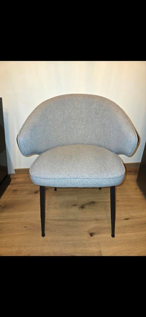 Moderne grijze kuipstoelen met metalen poten, Ophalen, Zo goed als nieuw, Grijs, Stof