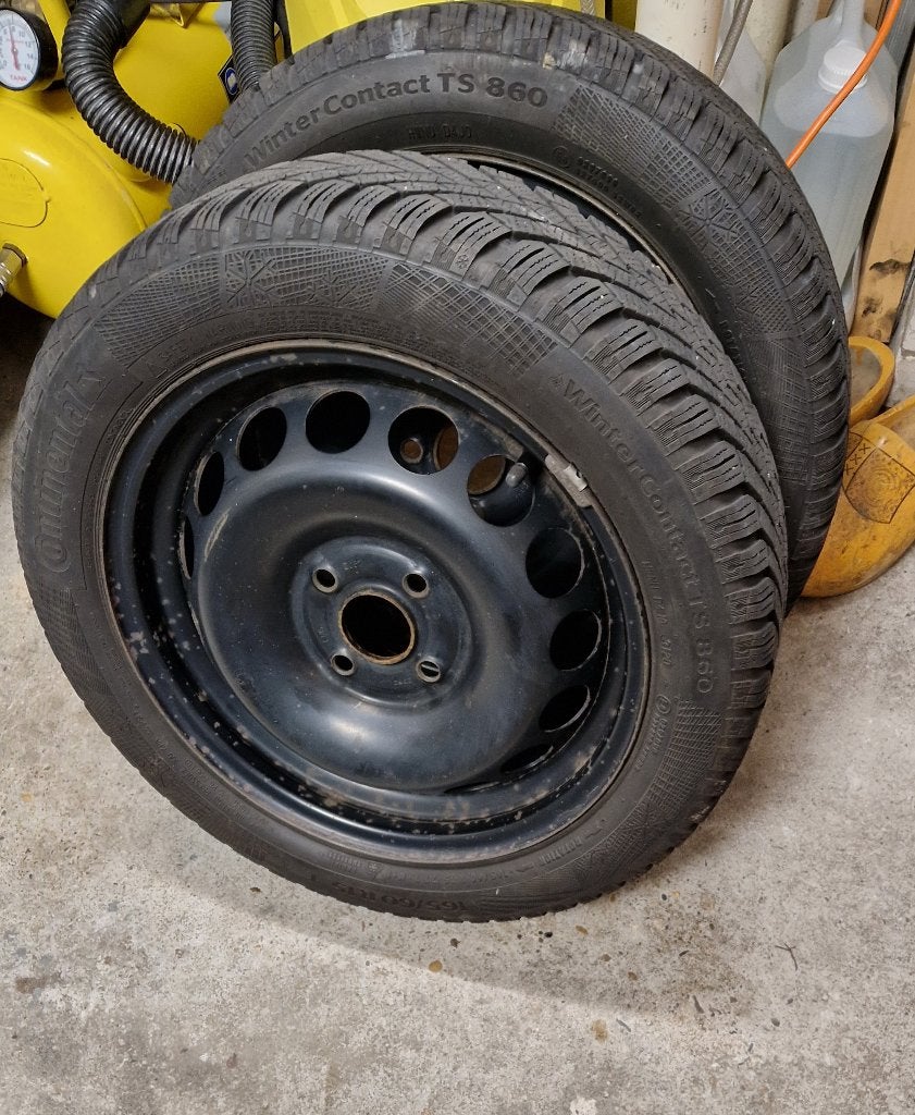 Continental Winterbanden voor Aygo, C1, 165/60R15., Ophalen