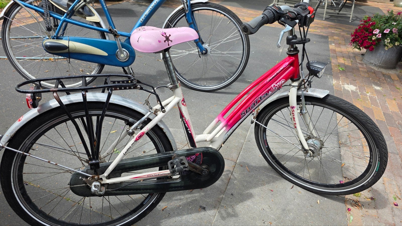 Sparta Senorita 24 inch meisjesfiets, Ophalen, Sparta, Velgrem, Handrem
