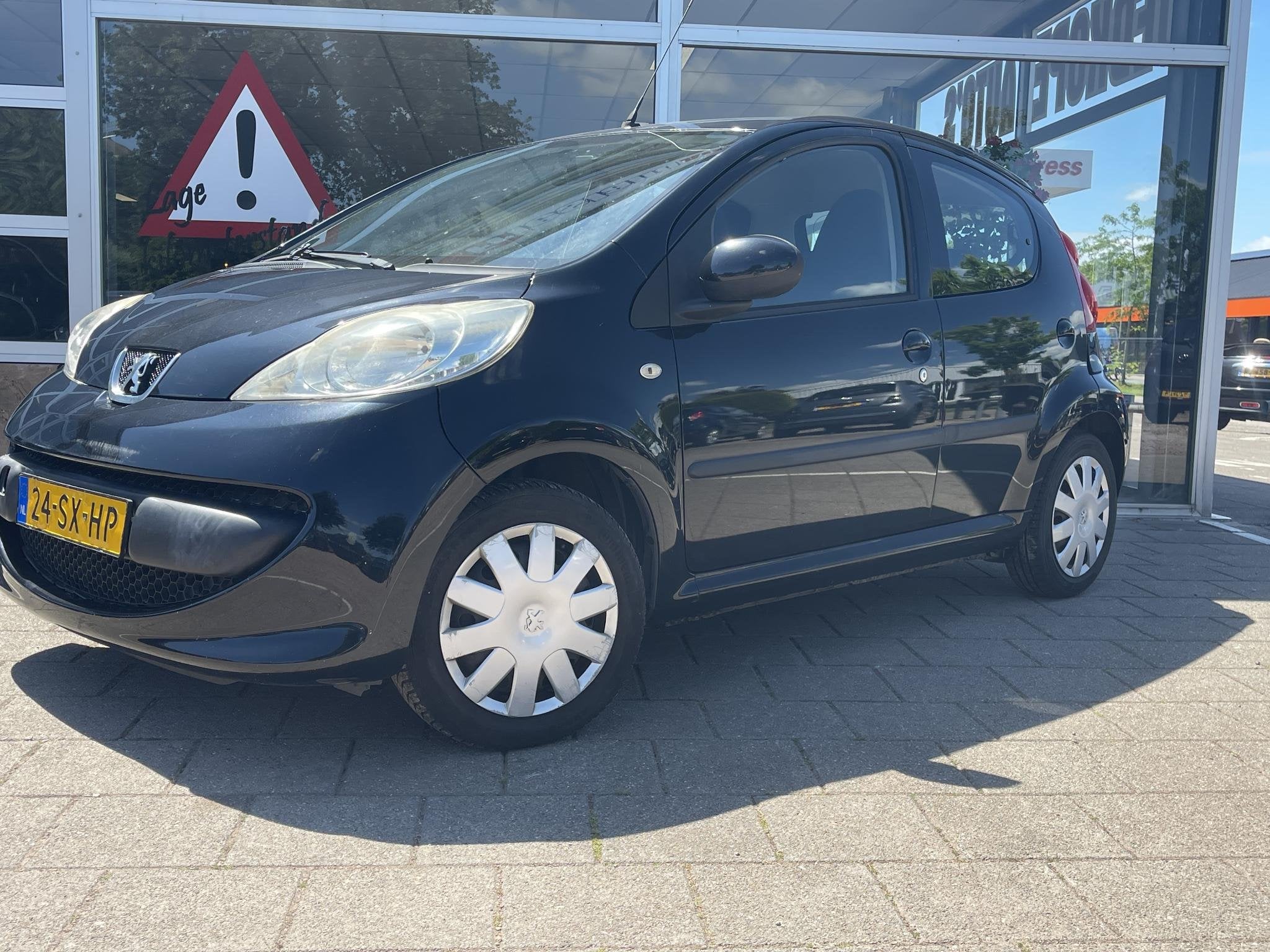 Peugeot 107 1.0-12V XS /5 drs/ centrale vergrendeling/1e eig, Auto's, Peugeot, Voorwielaandrijving, Stof, Gebruikt, Met garantie (alle)
