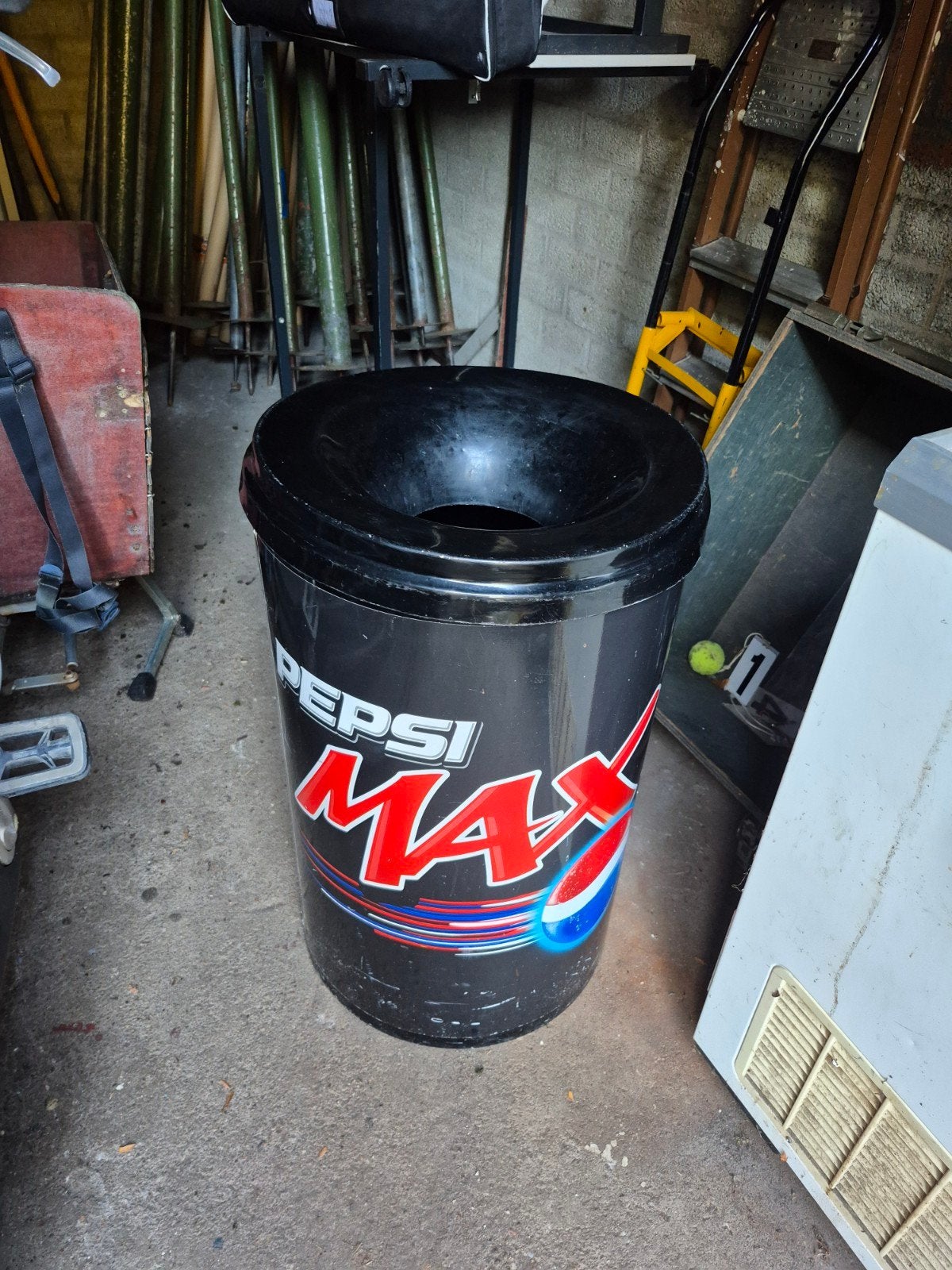 Pepsi Max afvalbak - uniek en decoratief, Ophalen, 50 – 75, Kunststof, Gebruikt