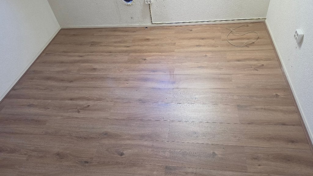 gratis 10m2 laminaat, Ophalen, 50 tot 150 cm, Zo goed als nieuw, 10 m² of meer