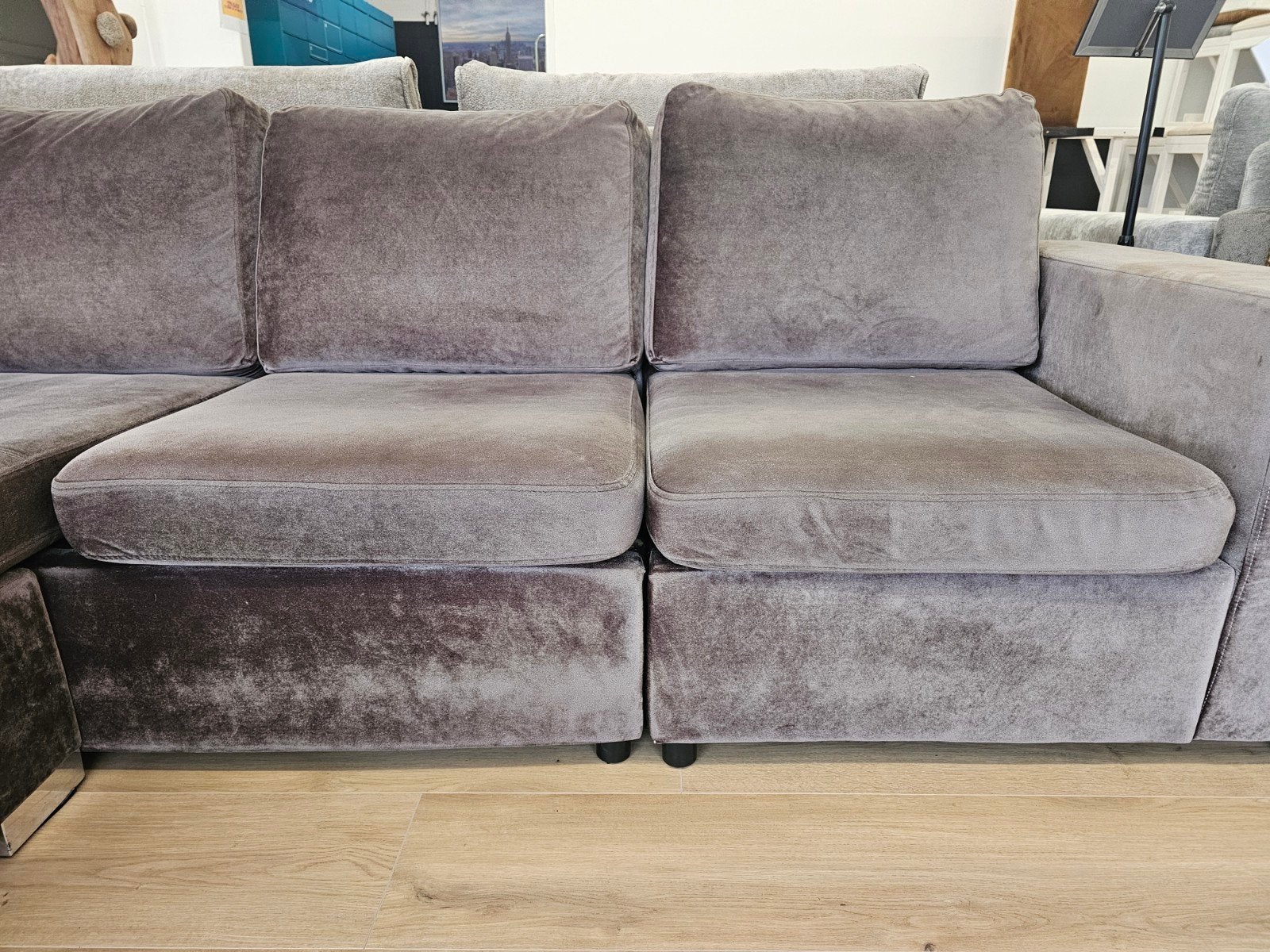 Velvet hoekbank met verplaatsbare hoek, 125 cm of meer, 125 cm of meer, Zo goed als nieuw, Info@homefriesland.nl