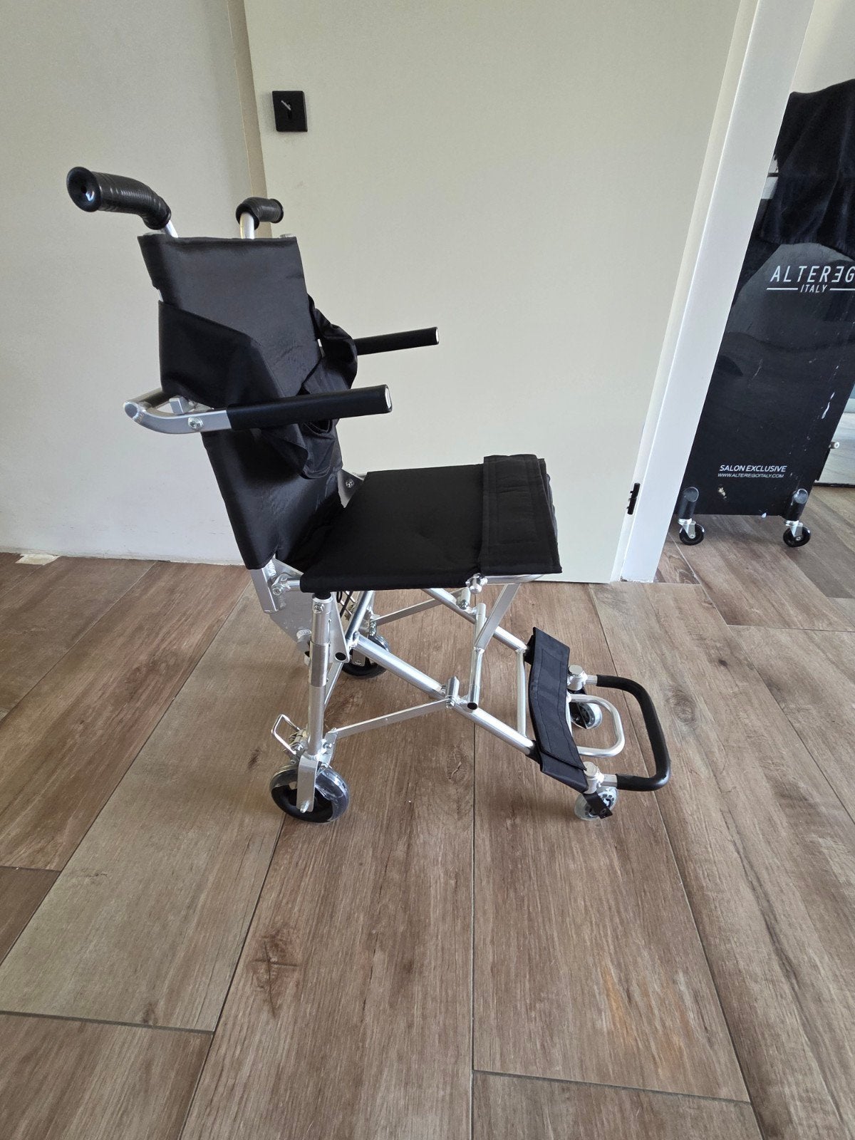 Mini rolstoel, Ophalen of Verzenden, Inklapbaar, Nieuw, Duwrolstoel