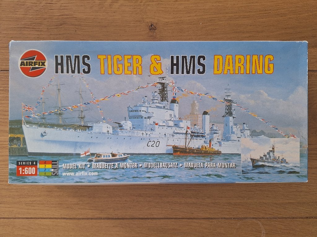 1:600 1/600 Airfix HMS Tiger & HMS Daring, Ophalen of Verzenden, Zo goed als nieuw, 1:200 of kleiner, Airfix