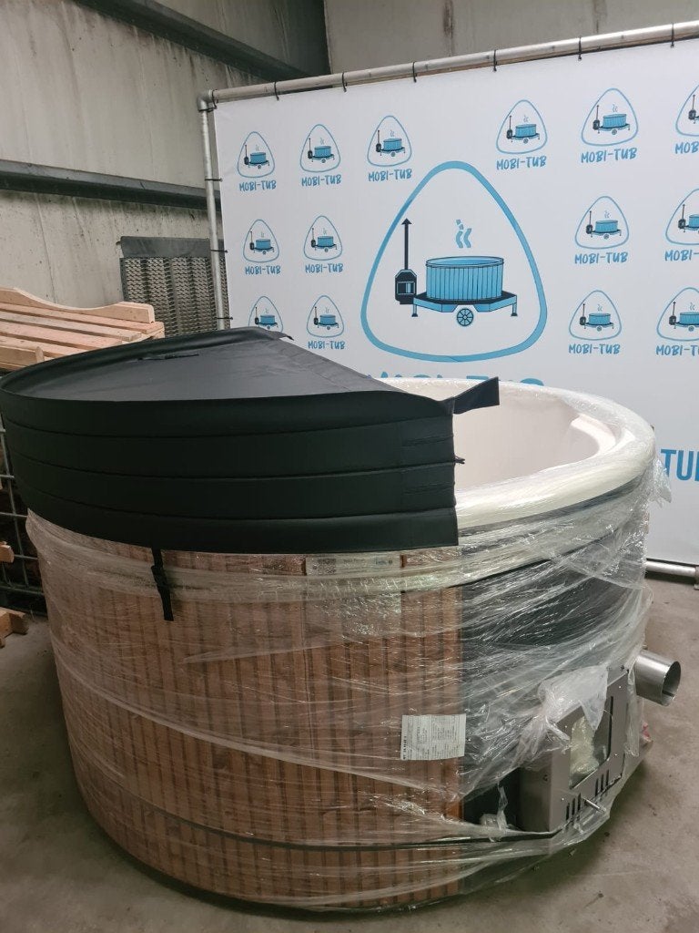 Hottub met geintegreerde kachel 200cm SHOWROOMMODEL KORTING, Tuin en Terras, Contact@mobi-tub.nl, Nieuw, Ophalen of Verzenden