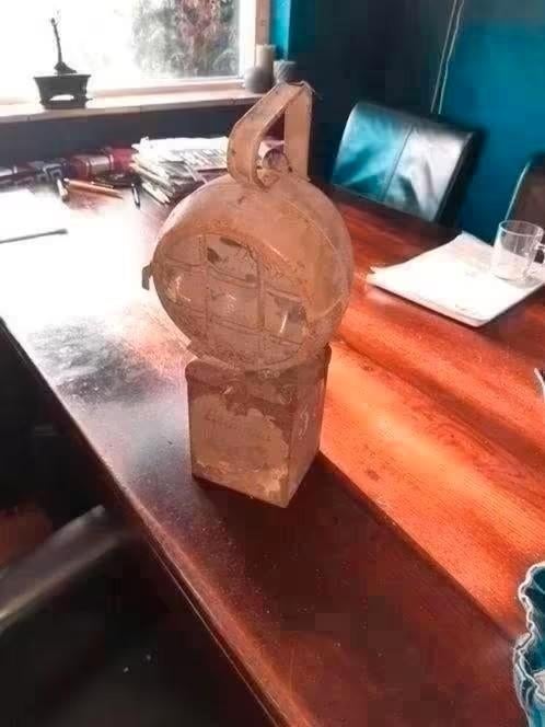 Oude legerlamp / - Vintage militair item, Antiek en Kunst, Antiek | Lampen, Ophalen of Verzenden