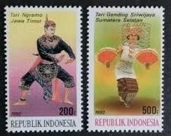 Indonesie 1992 - ZBL1520-1521- Kunst en cultuur - ao, Ophalen of Verzenden, Postfris, Zuidoost-Azië