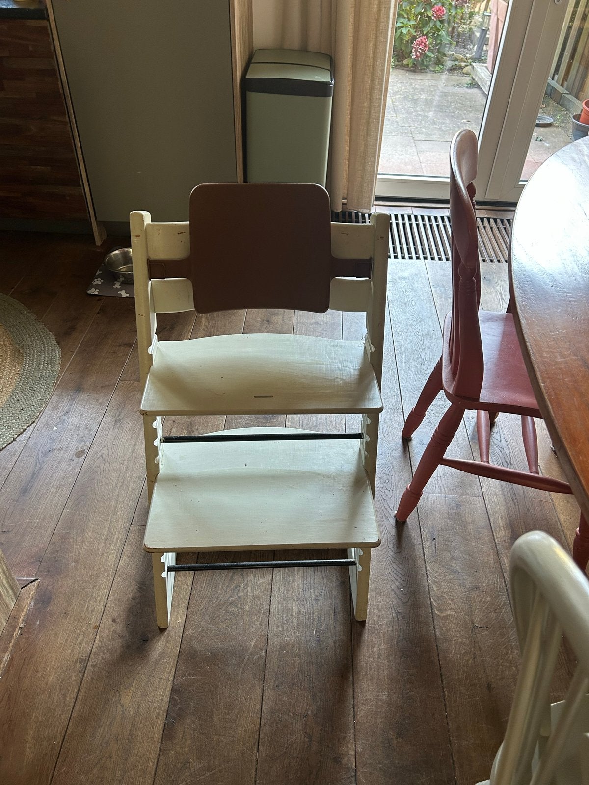 Stokke meegroeistoel in pastel - opknapper, Ophalen of Verzenden, Gebruikt, Meegroeistoel