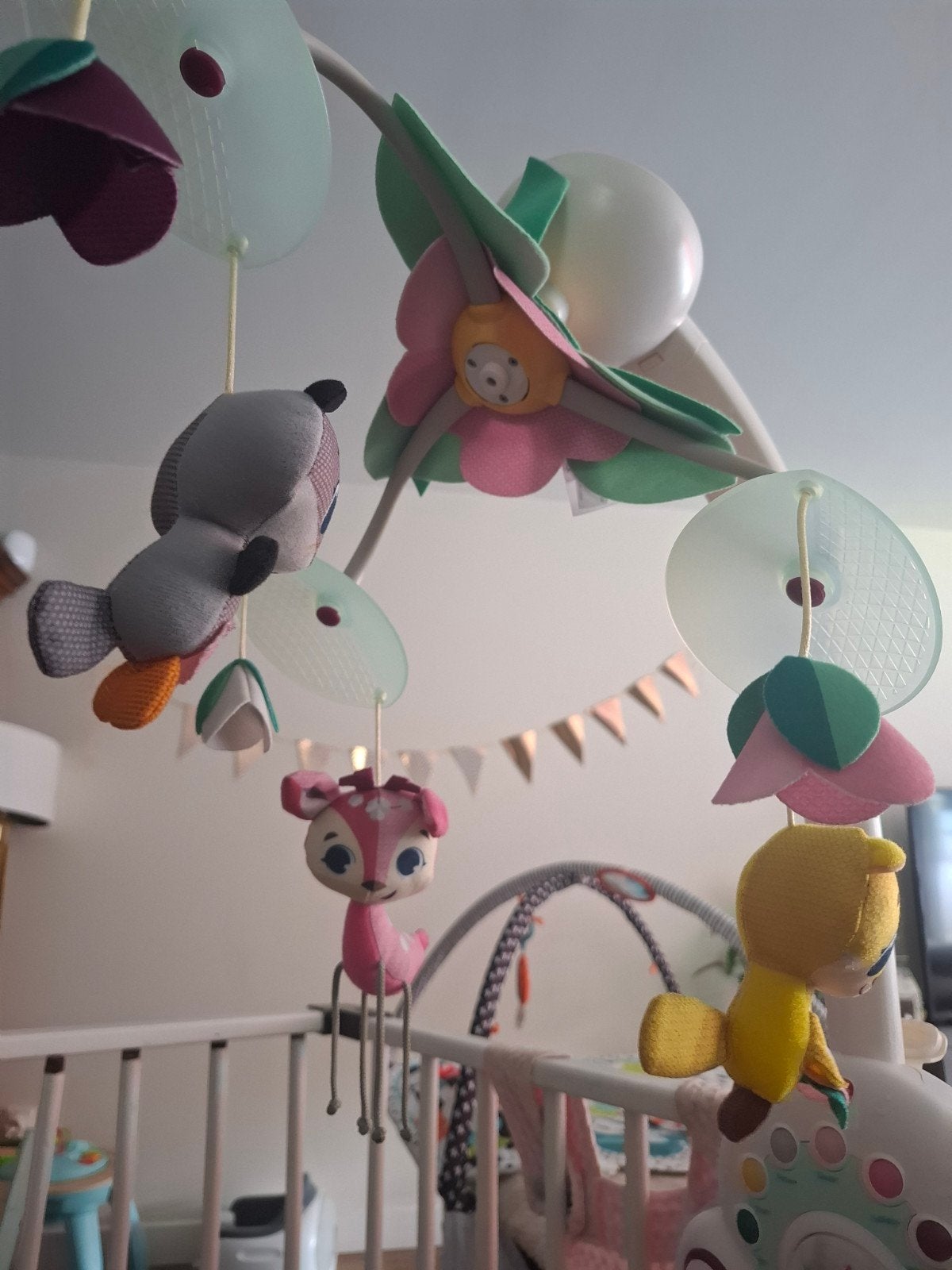 Tiny Love Boxmobiel met licht en geluid, Ophalen of Verzenden, Zo goed als nieuw, Mobiel, Met licht