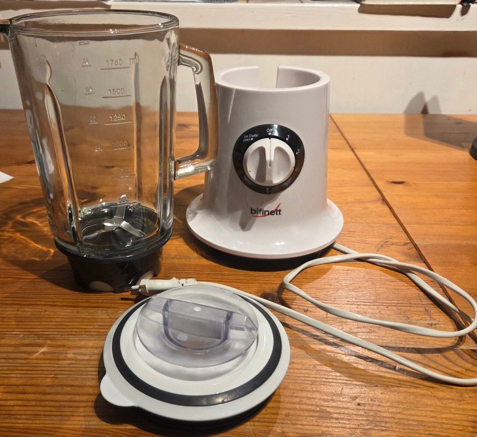 Bifinett Blender met glazen kan, Ophalen, Gebruikt, Blender