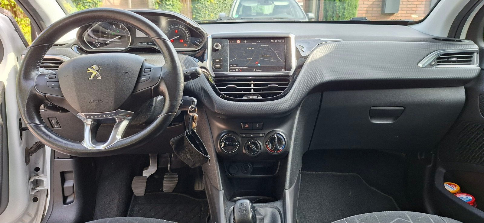 Foto 10 van Peugeot 2008 (parelmoer wit)