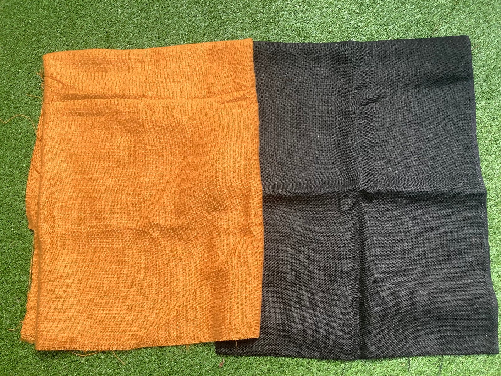 Oranje en zwarte lap - Nieuw, Hobby en Vrije tijd, Stoffen en Lappen, Ophalen of Verzenden, Nieuw, 200 cm of meer, 120 cm of meer