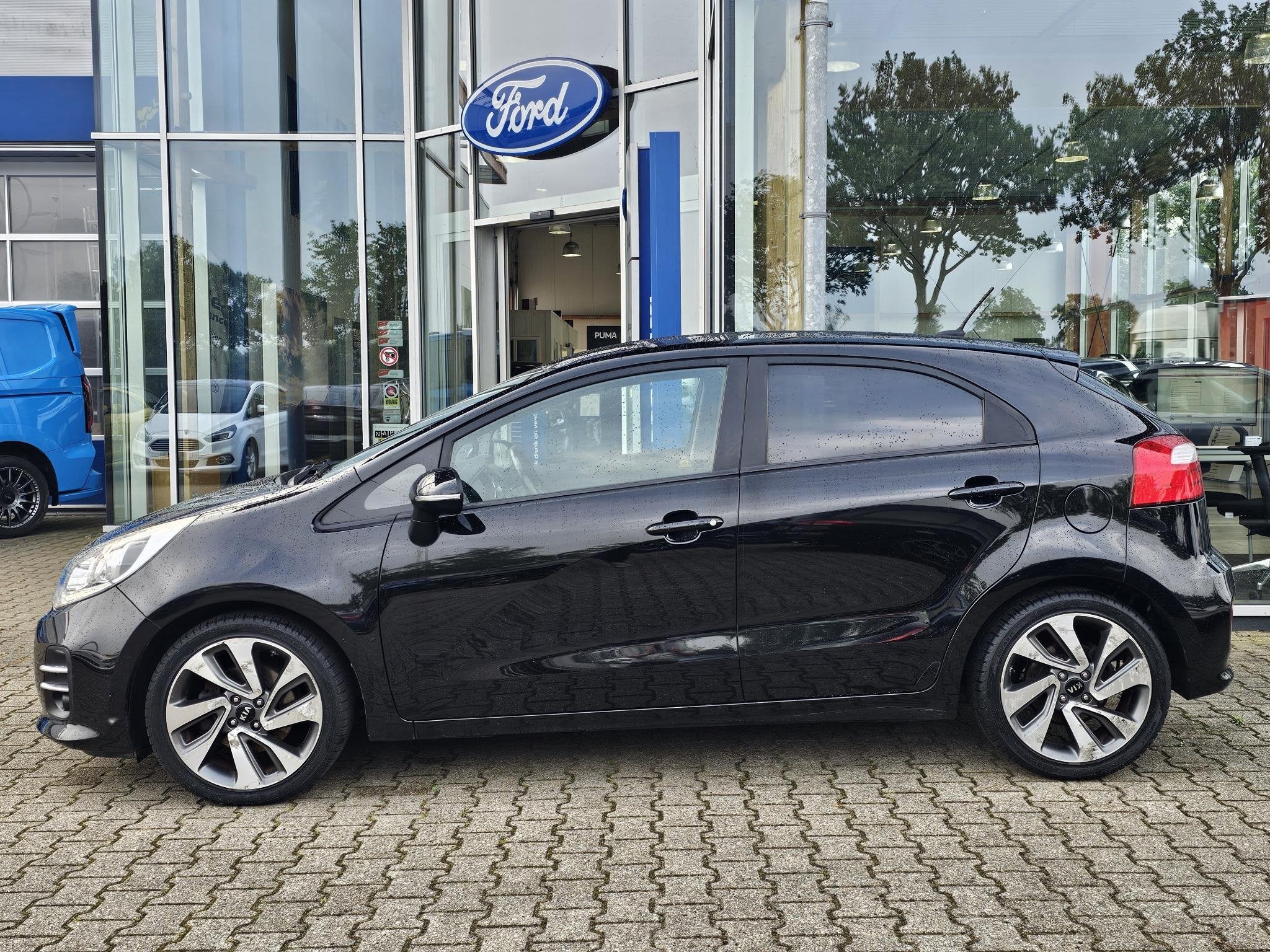 Kia Rio 1.4 CVVT ExecutiveLine 110 pk! | Stoelverwarming | C, Voorwielaandrijving, Euro 6, 4 cilinders, 1396 cc