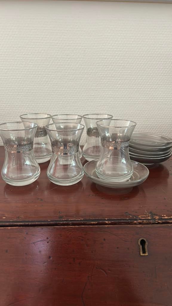 6 turkse theeglaasjes met schoteltjes en lepeltjes, Ophalen of Verzenden, Nieuw, Overige typen