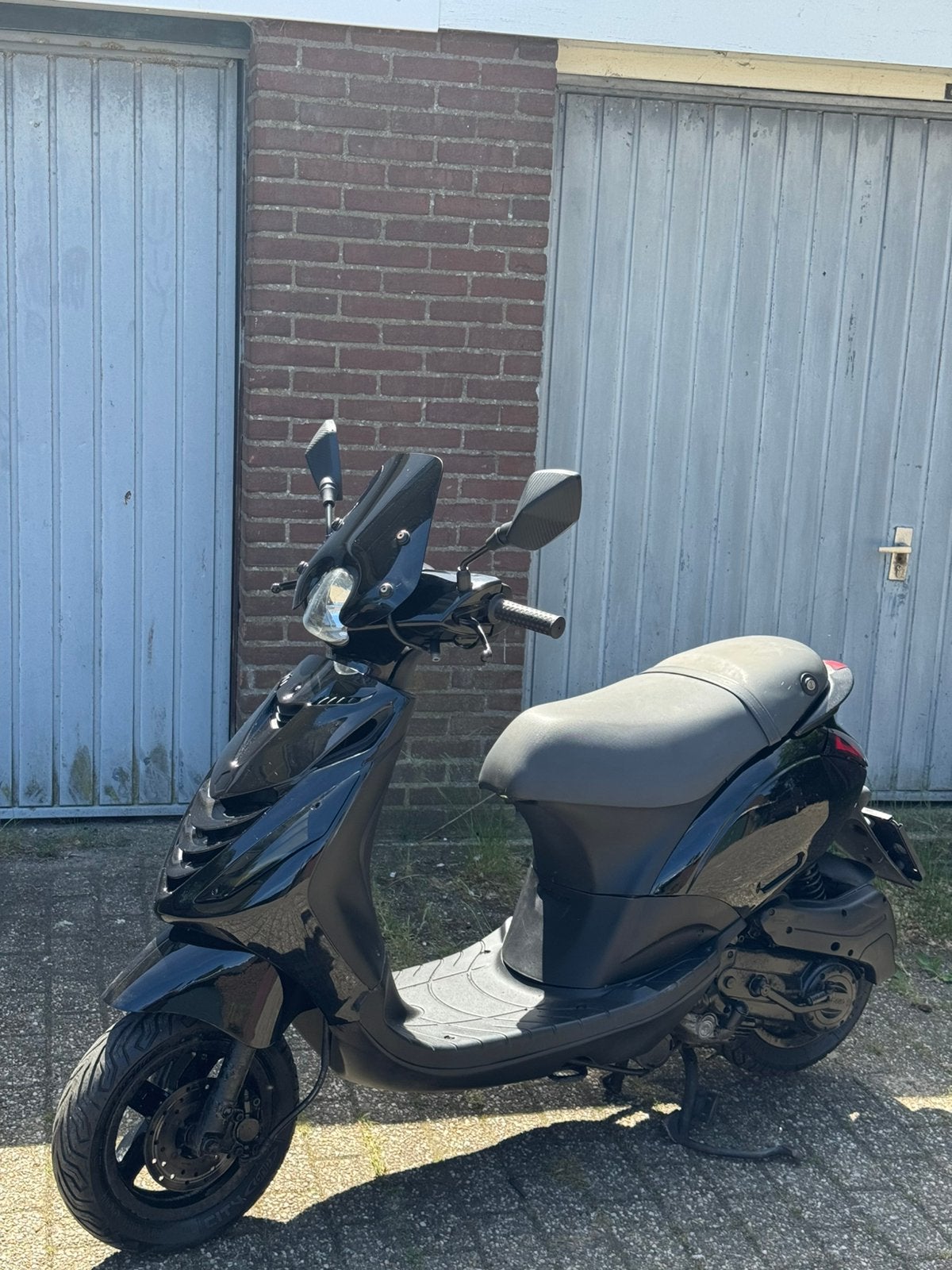 Piaggio Zip Brom | Black On Black | Nette Staat ☀️☀️, Ophalen, Zo goed als nieuw, Benzine, Zip