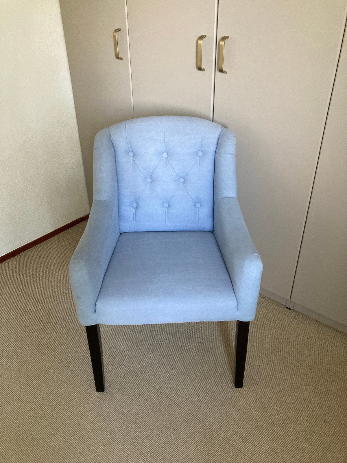 Blauwe katoenen fauteuil in goede conditie, Ophalen, Gebruikt, Minder dan 75 cm, Strak klassiek