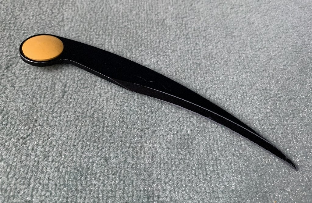 Brievenopener zwart metaal 16 cm Brief Opener, Ophalen of Verzenden, Gebruikt