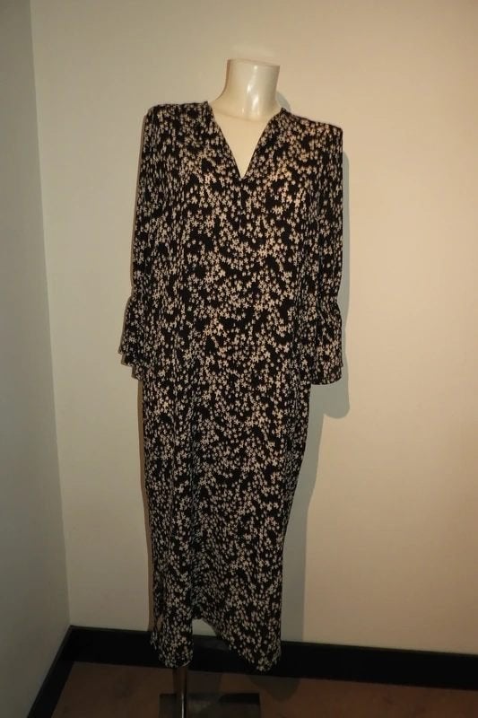 Baum und Pferdgarten zwarte maxi dress witte bloemen print M, Kleding | Dames, Maat 38/40 (M), Baum und Pferdgarten, Zo goed als nieuw