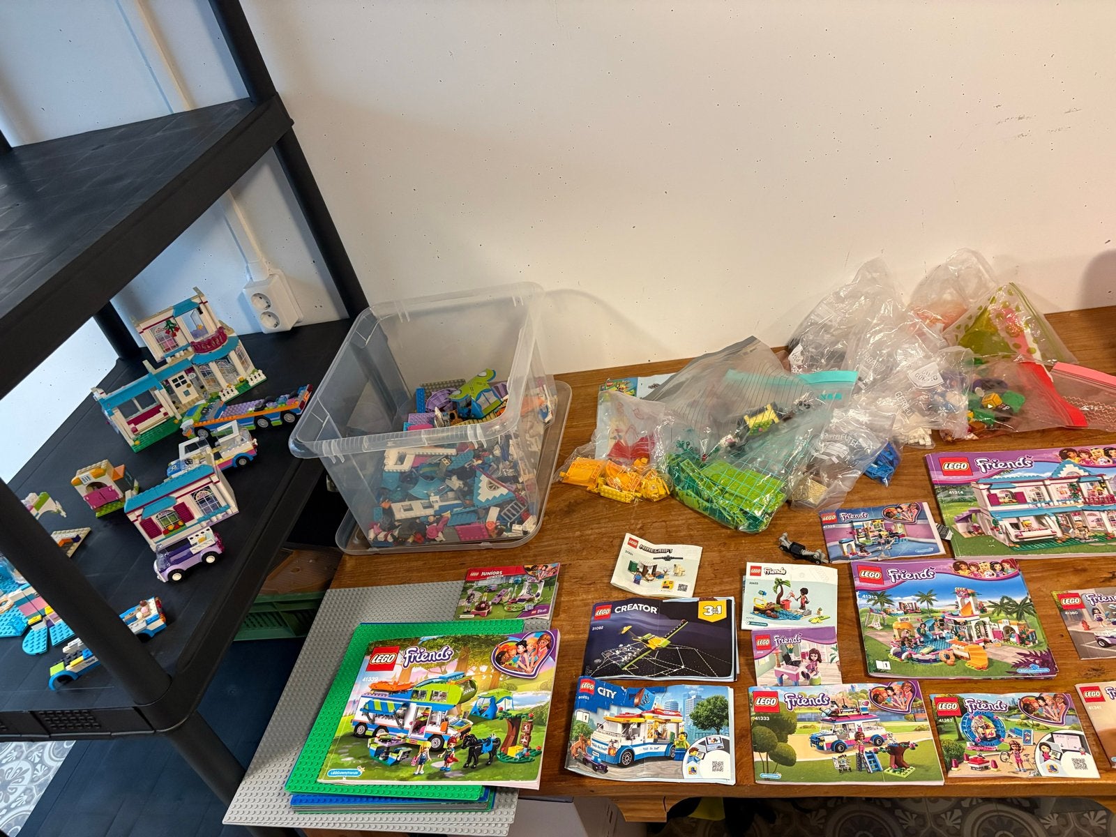 Grote partij LEGO Friends en Super Mario met boekjes, Ophalen of Verzenden, Gebruikt, Overige merken