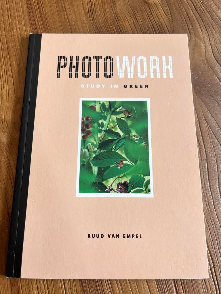 Ruud van Empel - Photowork: Study in Green, Boeken, Ophalen of Verzenden, Gelezen, Fotografie algemeen