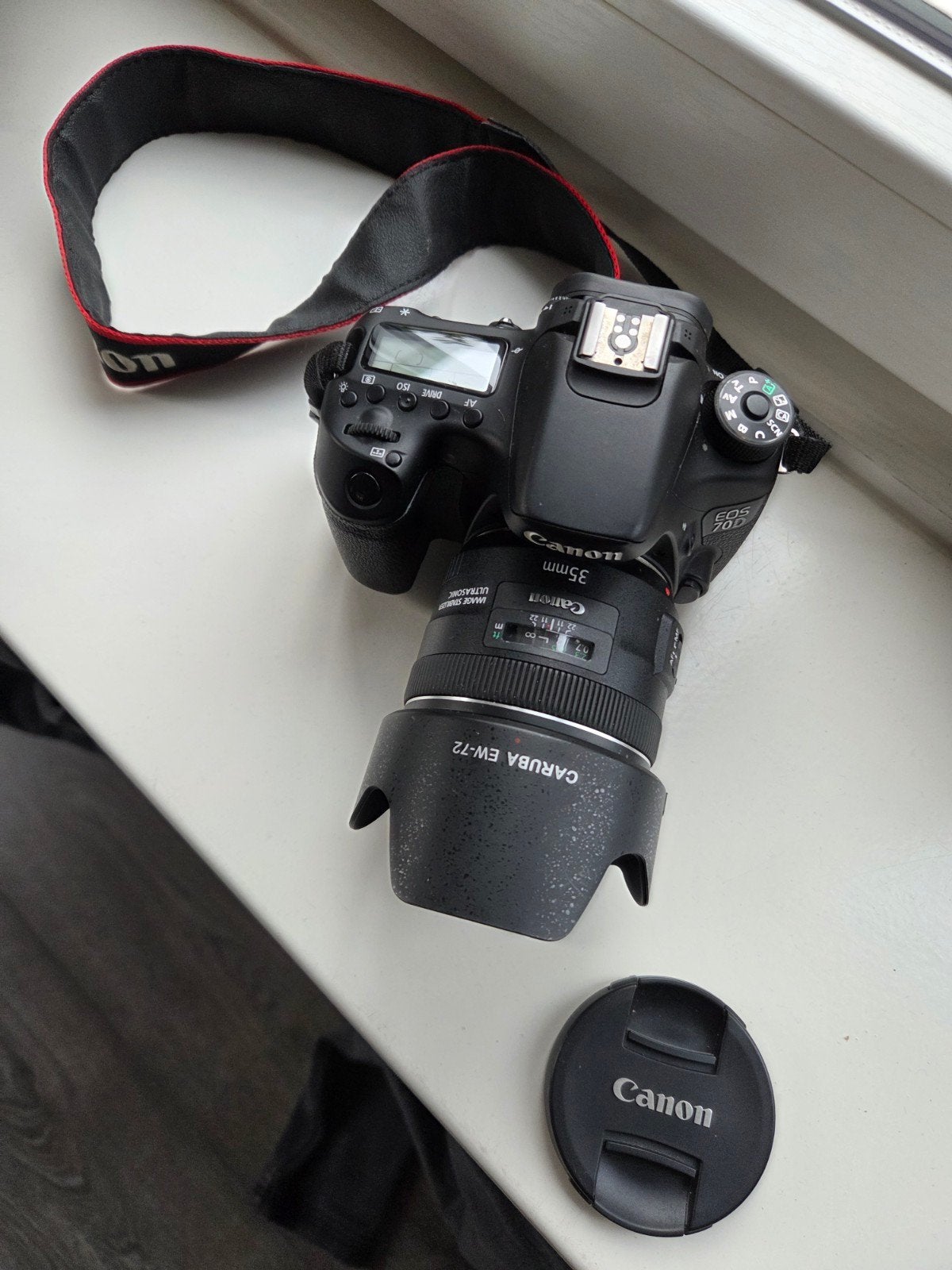 Canon EOS 70D EF S 18-135 IS STM + EF 35mm F 2/0 IS USM, Gebruikt, Spiegelreflex, Canon, Ophalen of Verzenden