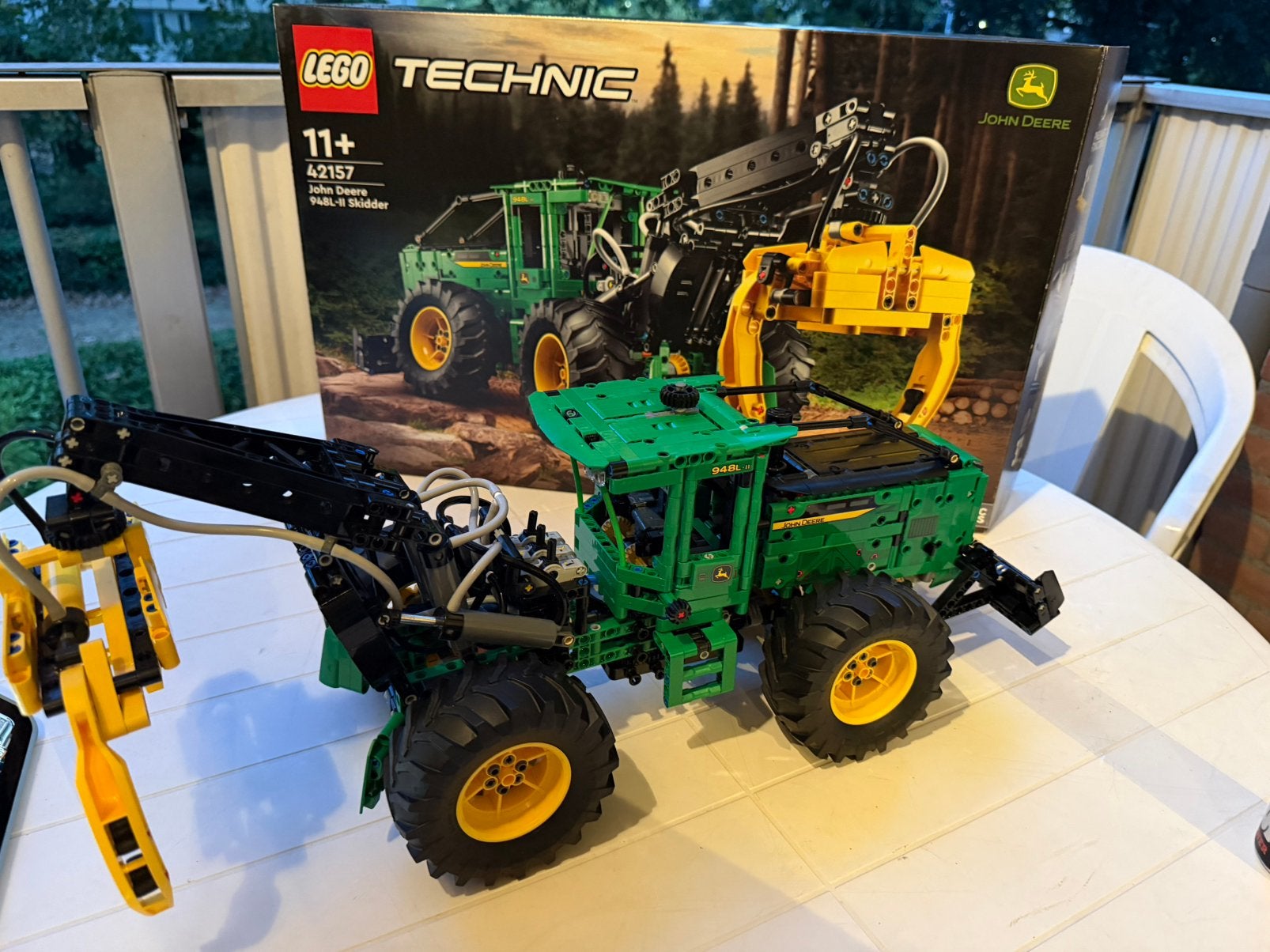 Lego technic 42157, Ophalen of Verzenden, Zo goed als nieuw
