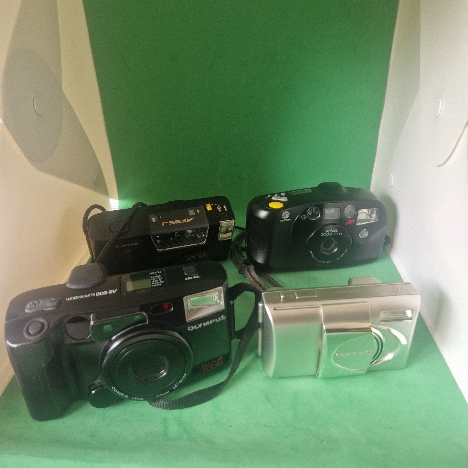 olympus MJU V en nog 3 point and shoot cameras, Ophalen of Verzenden, Compact, Olympus
