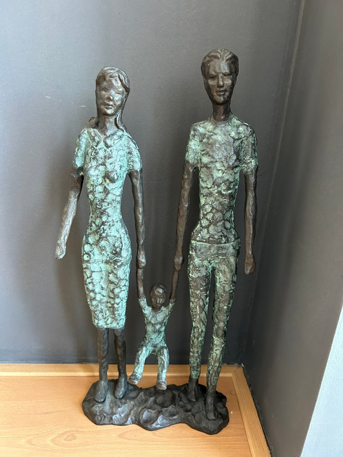 Bronzen beeld: Familie met kind, Ophalen, Groep mensen, 20 - 50 cm, Beeld