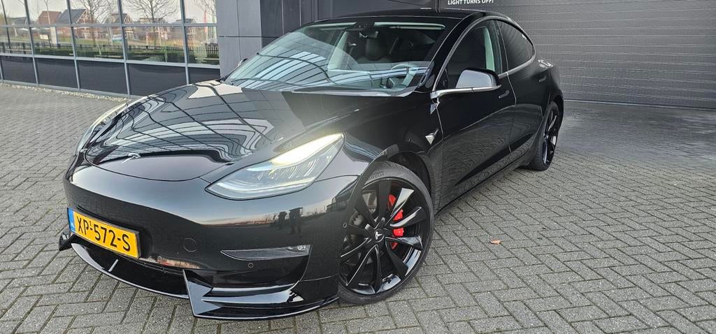 Tesla Model 3 Performance - Long Range - Dual Motor, Automaat, 1831 kg, Zwart, Origineel Nederlands